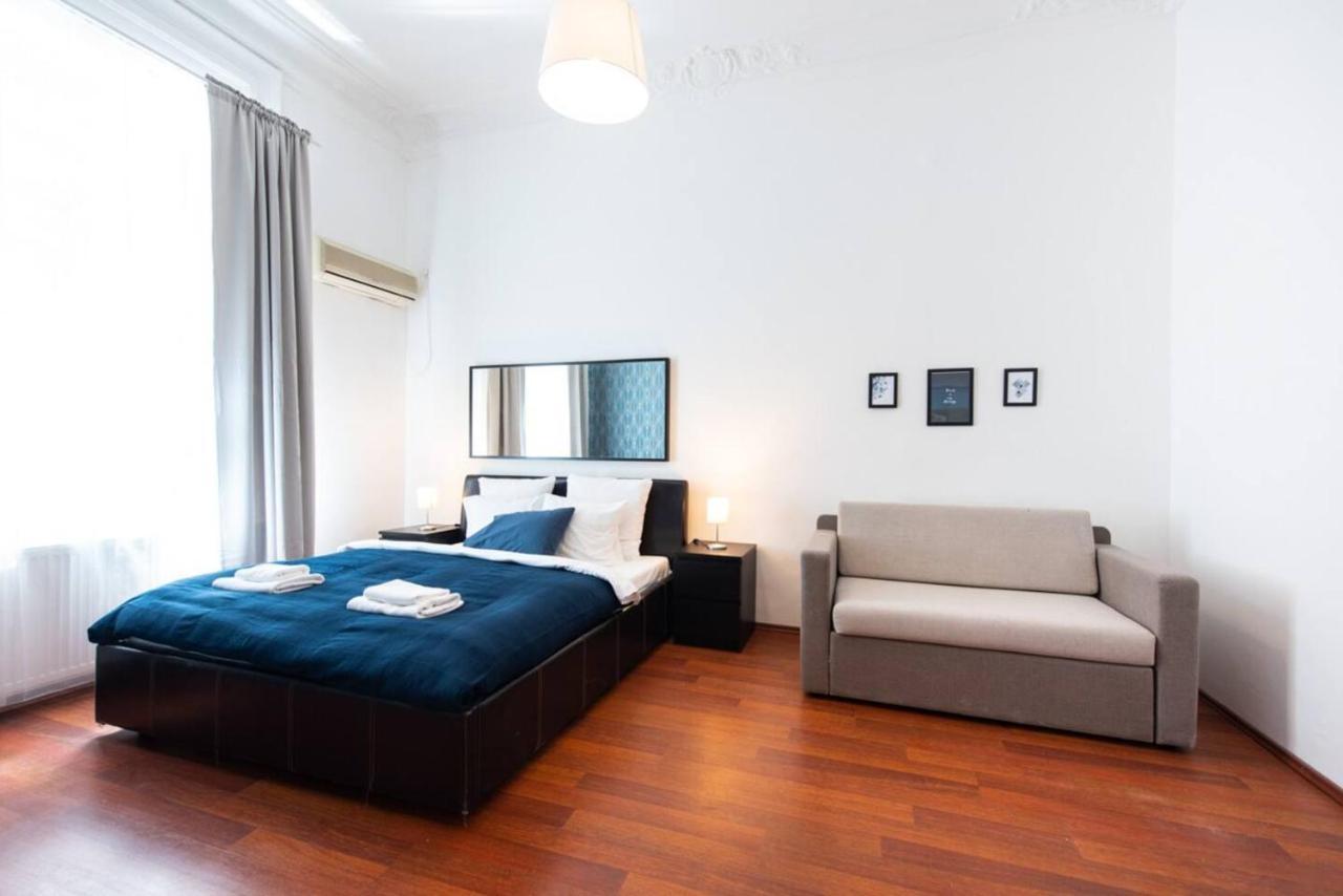 Very Central Convenient Large Ac Place Budapeszt Zewnętrze zdjęcie